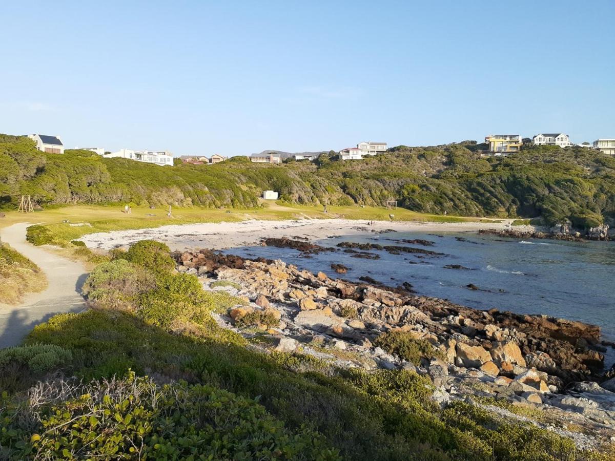 Villa Ocean Crest B&B Gansbaai Exterior photo